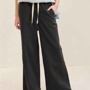 Aerie Black Wide Leg Pants Soft Landing Trouser drawstring pockets comfy lounge